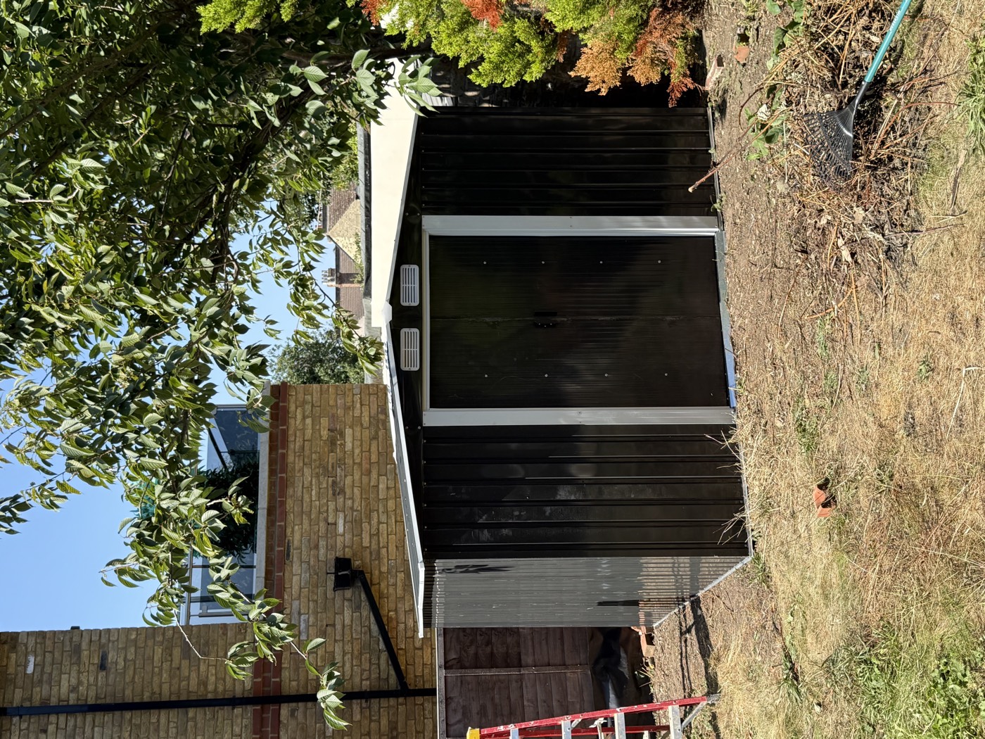 Garden shed Leytonstone